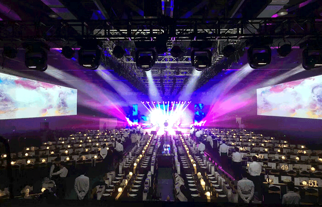 上海房地產企業舞臺搭建年會布置  第3張