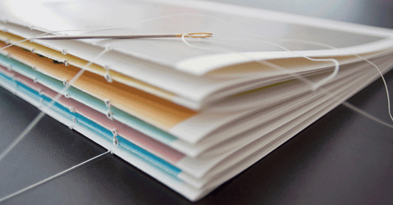 頁數(shù)較多的企業(yè)畫冊印刷品適用鎖線膠裝 第1張 頁數(shù)較多的企業(yè)畫冊印刷品適用鎖線膠裝 第1張